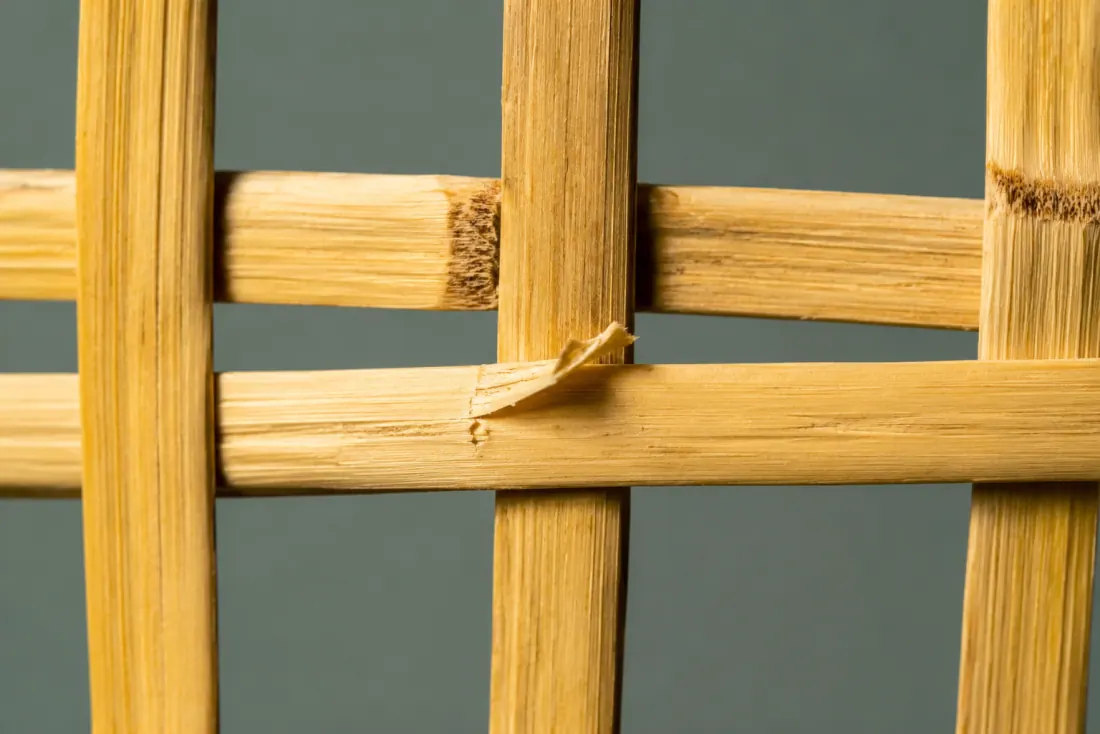 The visible flaw on ON-C-03: A 12 mm burr lifts along one strip on the inside face at the join. The lower edge is 3 mm oval.